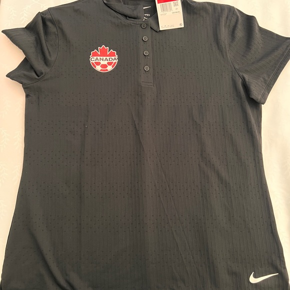 Team Canada Soccer T shirt new with tags size L dri-Fit - Picture 2 of 4
